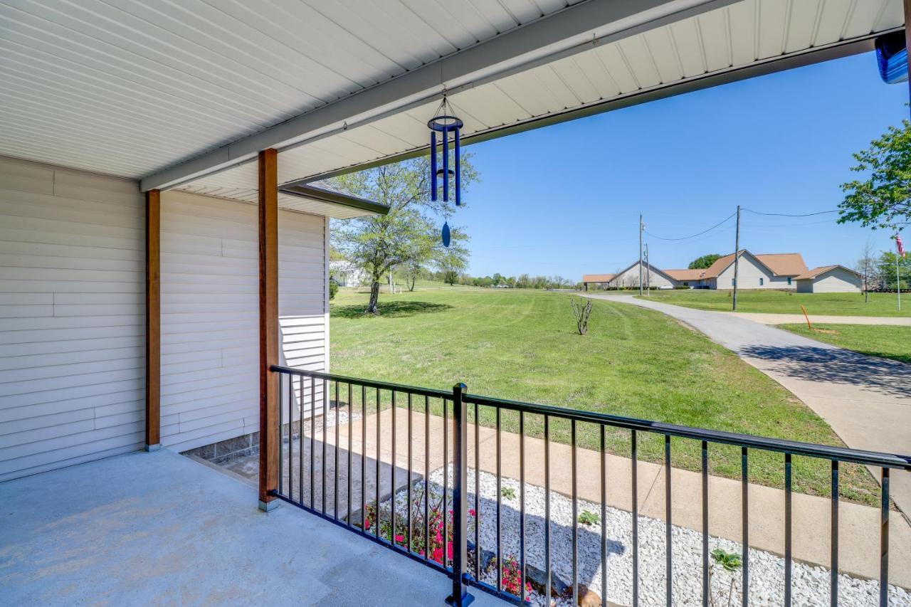 Charming Edgemont Home With Deck And Lake Views! Fairfield Bay Luaran gambar