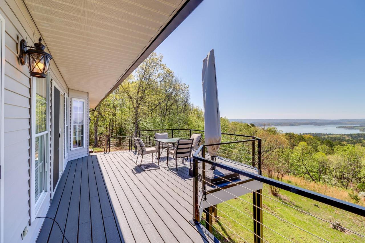 Charming Edgemont Home With Deck And Lake Views! Fairfield Bay Luaran gambar
